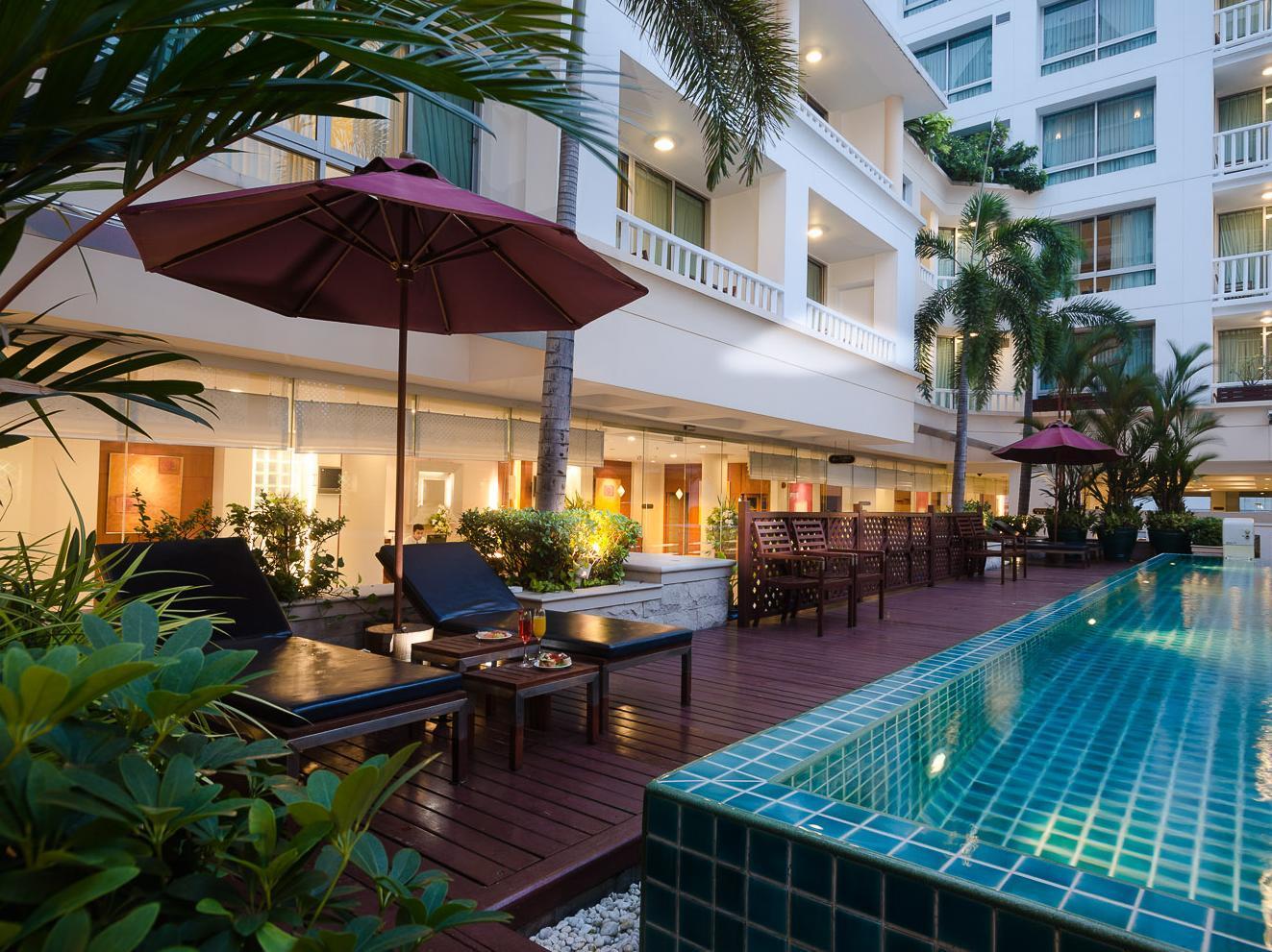 At Ease Saladaeng By Aetas Hotel Bangkok Exterior photo